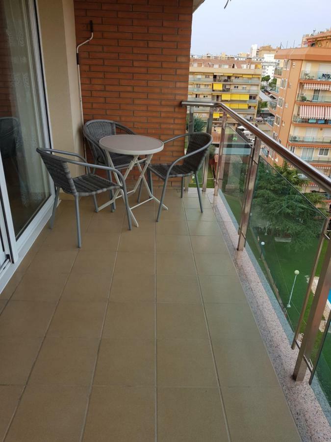 Apartament Santa Susanna Ngoại thất bức ảnh