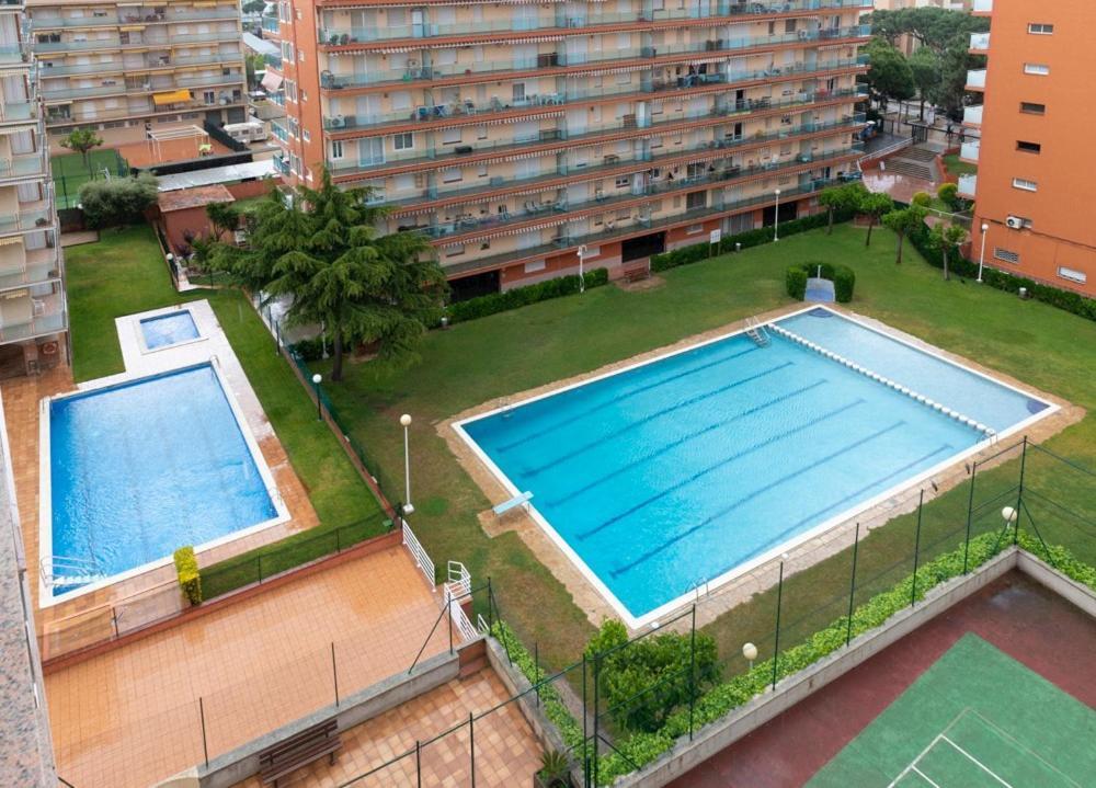 Apartament Santa Susanna Ngoại thất bức ảnh